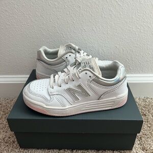 New Balance 480 Kids White Sneakers with Pink Soles and Silver Logo